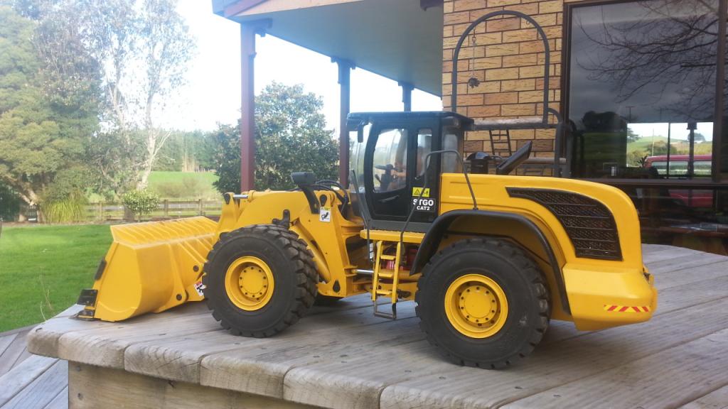 1/14 RC Hydraulic Earth Mover-Eagle Machinery